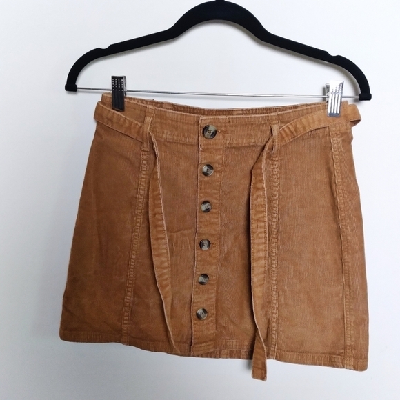 American Eagle Outfitters Dresses & Skirts - American Eagle High Rise A Line Corduroy Button Up Skirt Size 00